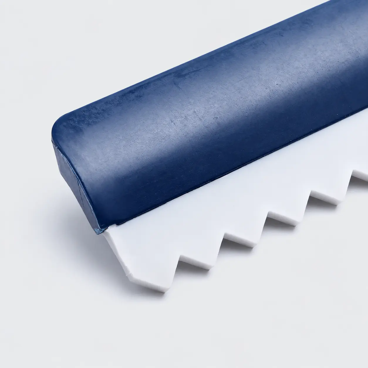 Plastic Notched Squeegee for Epoxy Floors | 18″ & 24″